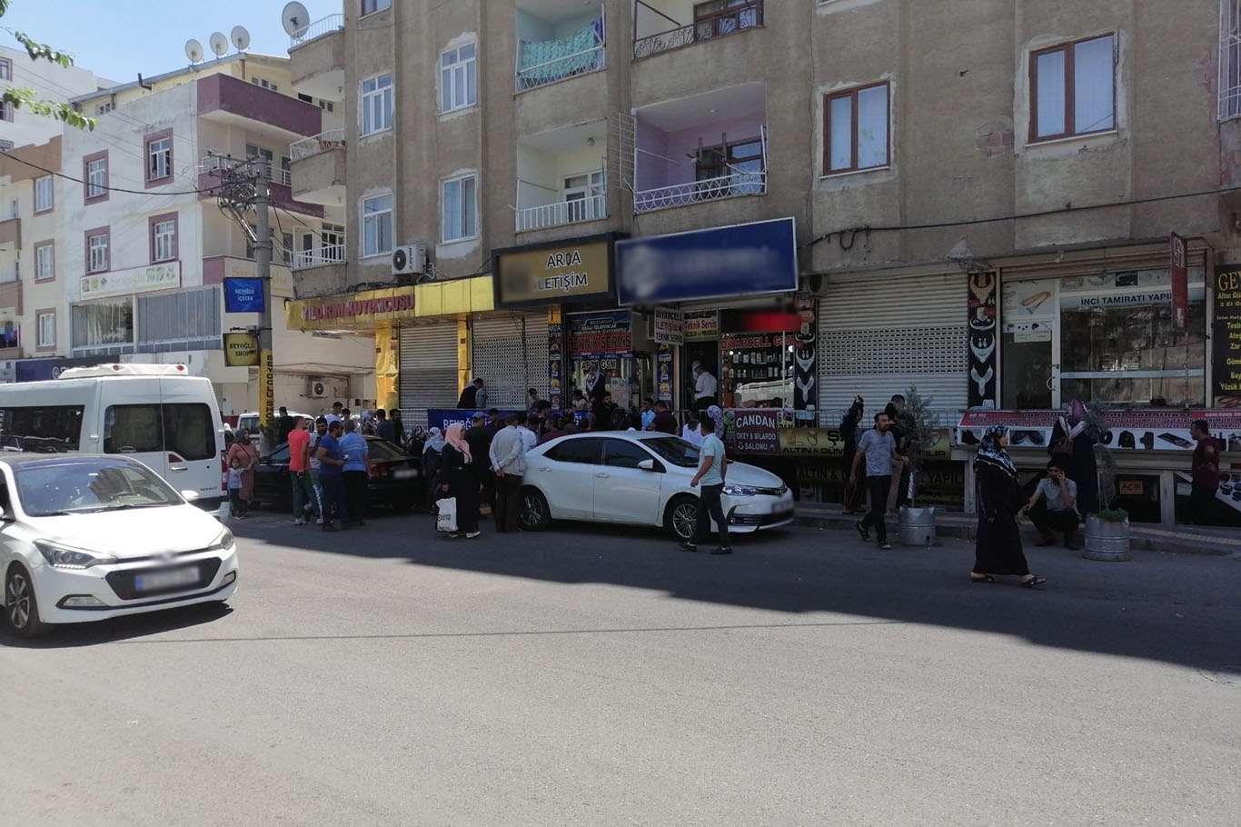 Kuyumcu vurgunu 33 milyon TL'ye mağdur sayısı 166'ya yükseldi Kuyumcu vurgunu 33 milyon TL'ye mağdur sayısı 166'ya yükseldi